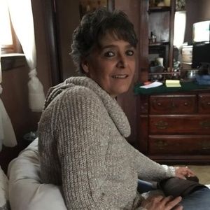 Meet your Posher, Cynthia